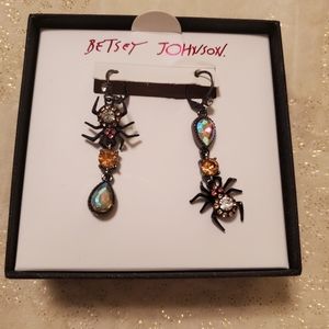New Betsey Johnson Halloween Dark Magic Spider Goth Crystal Mismatch Earrings